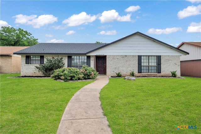 2002 Buckskin Trail, Temple