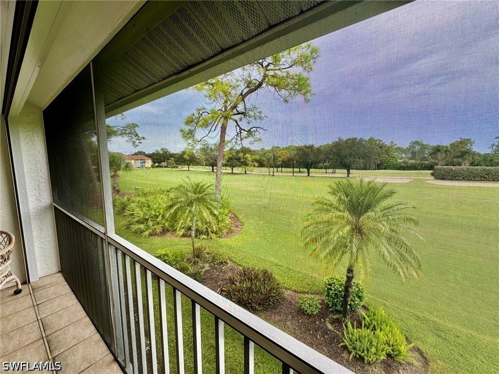5912 Cranbrook Way H202, Naples