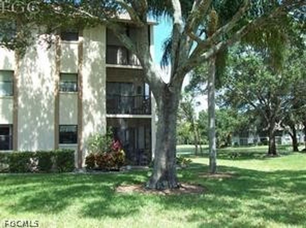 13240 White Marsh Ln 9, Fort Myers