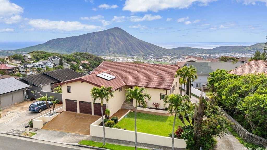 1105 Kaluanui Road, Honolulu