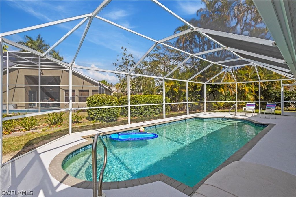 3650 Sunland Ln, Estero