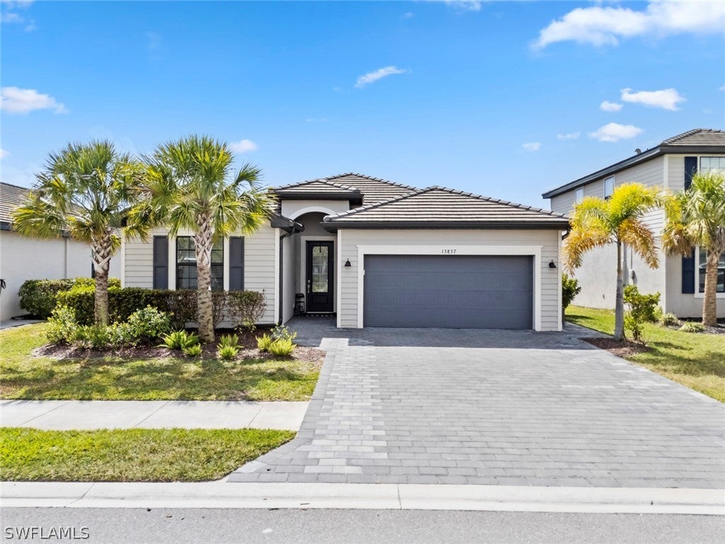 13837 Pine Lodge Ln, Fort Myers