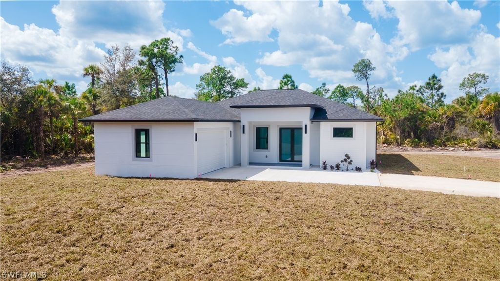 1745 Everglades Blvd S, Naples