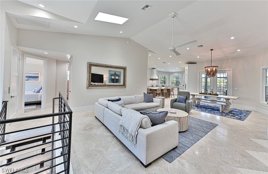 198 Topanga Dr, Bonita Springs