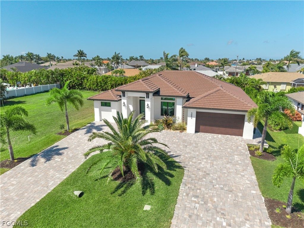 5002 Agualinda Blvd, Cape Coral