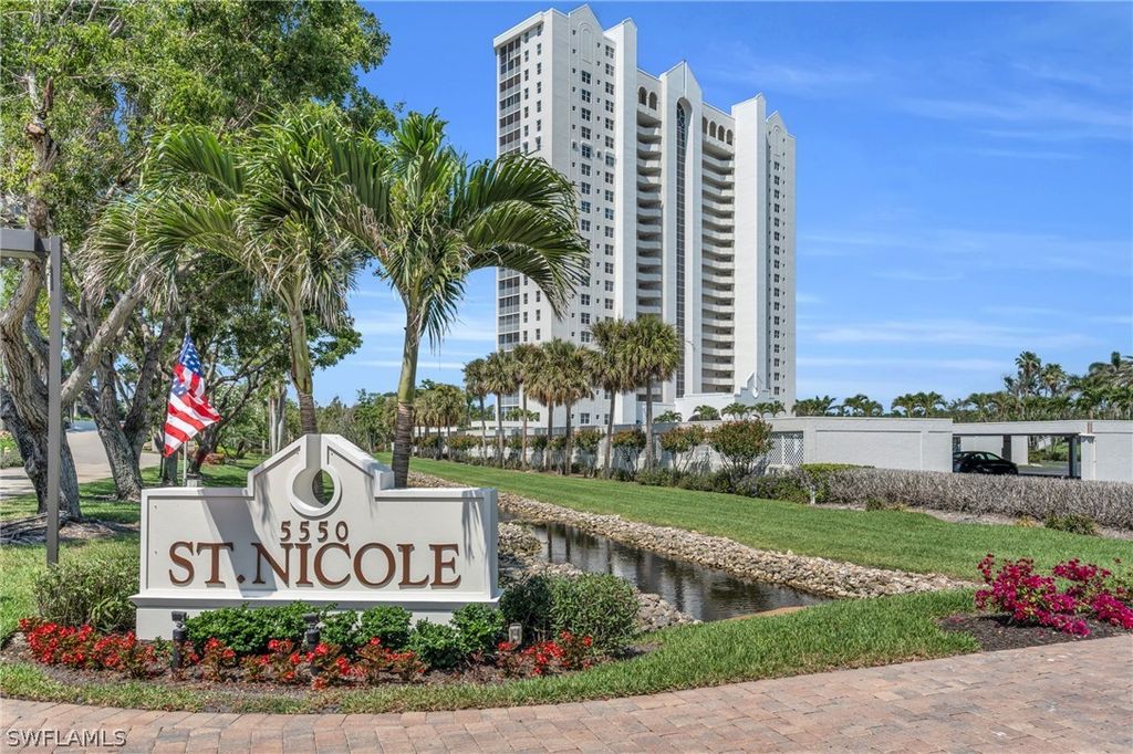 5550 Heron Point Dr 304, Naples
