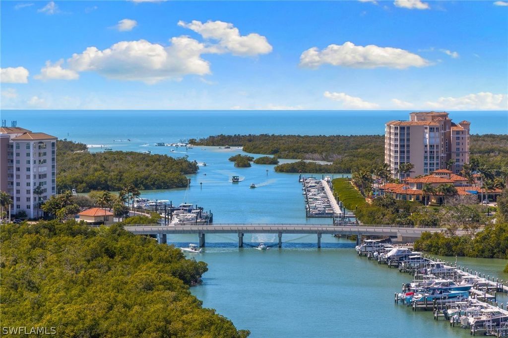 430 Cv Tower Dr 1501, Naples