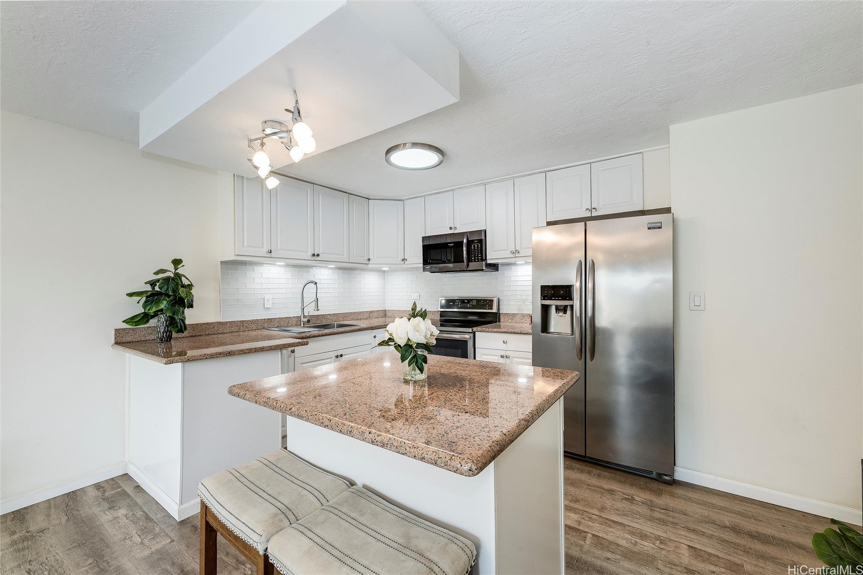 Photo of Listing #202604972