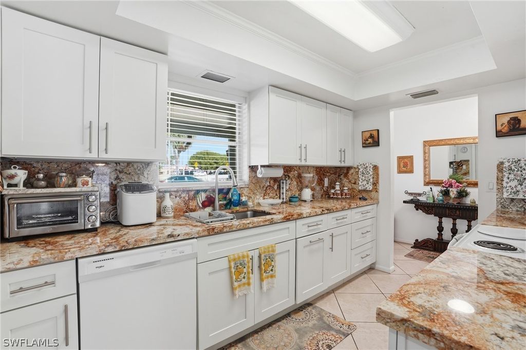 1406 Grandale St, Lehigh Acres