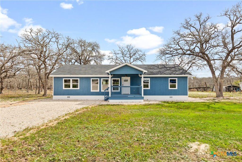 6638 Hickory Forrest Drive, Seguin