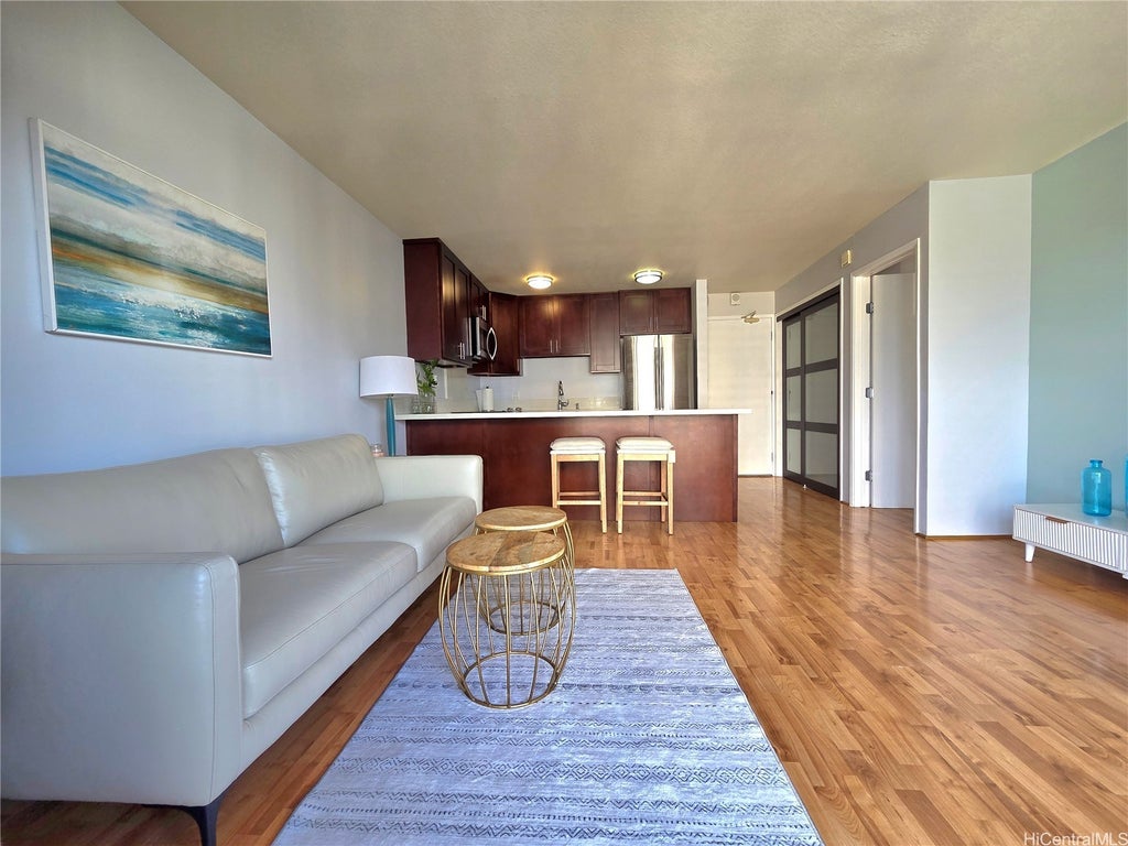 (unit #2010) 2140 Kuhio Avenue, Honolulu