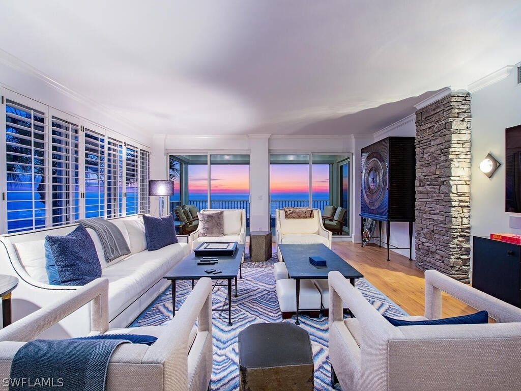 9811 Gulf Shore Dr 101, Naples