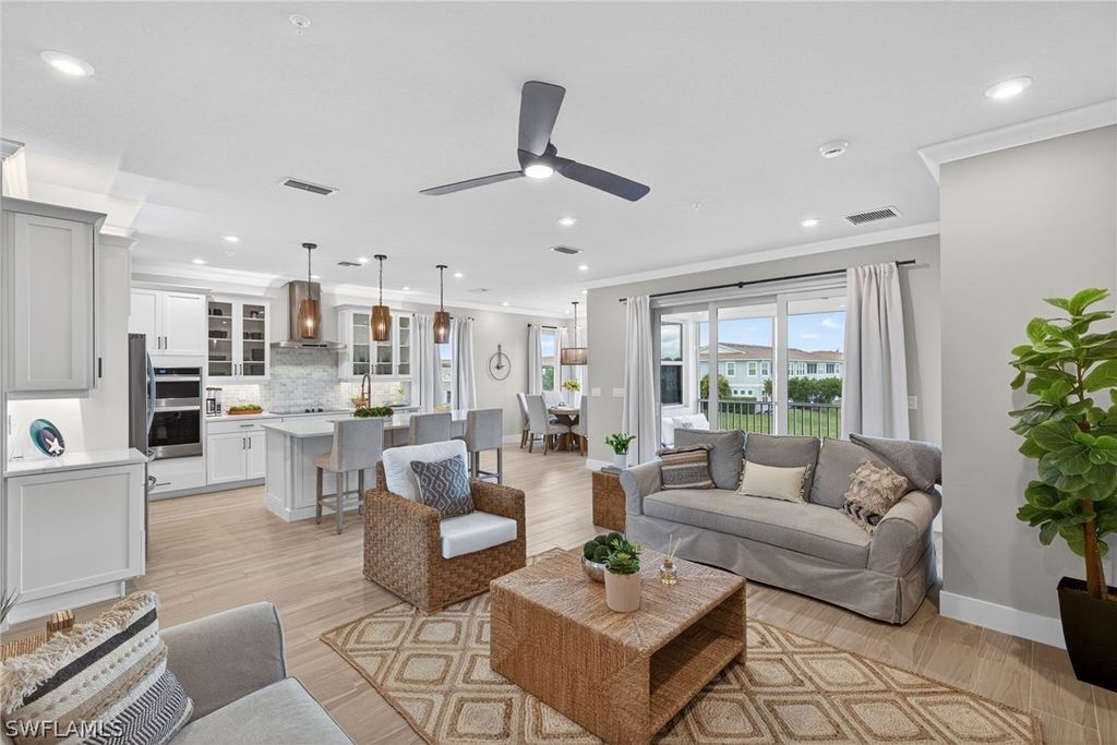 4683 Arboretum Cir 201, NAPLES
