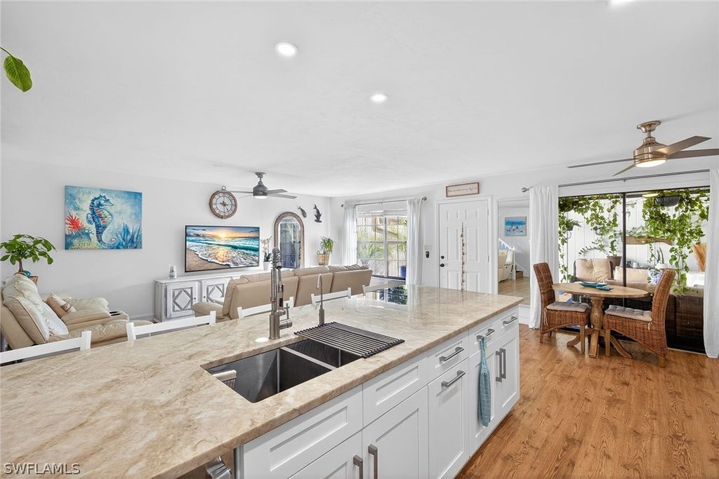 177 Forest Lakes Blvd 104, Naples