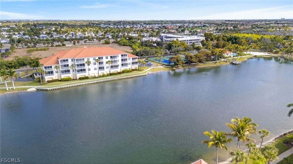 20011 Sanibel View Cir 206, FORT MYERS