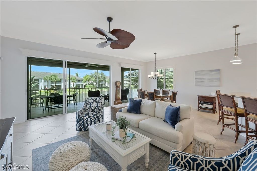 5095 Yacht Harbor Dr 203, Naples