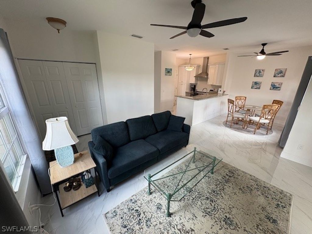 6101 Lake Front Dr, FORT MYERS