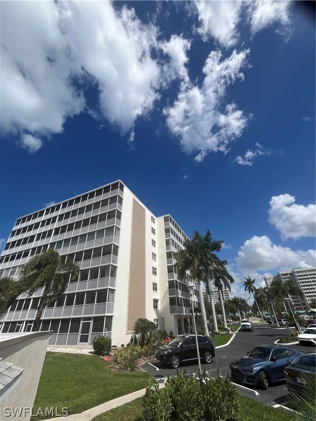 3 Bluebill Ave 207, Naples