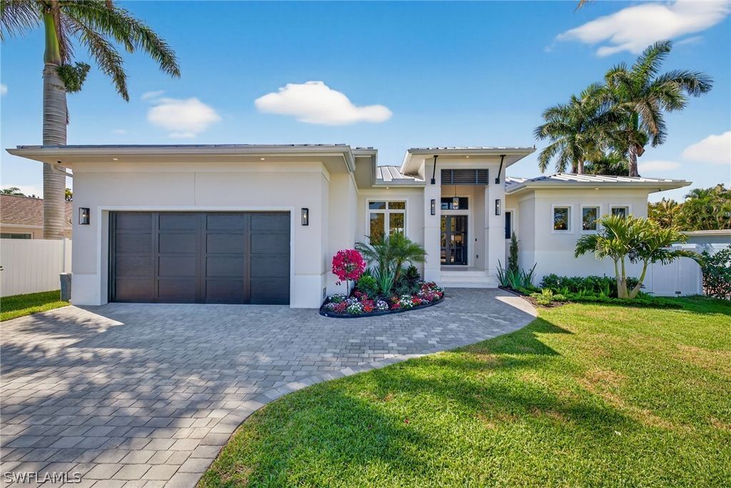766 95th Ave N, Naples