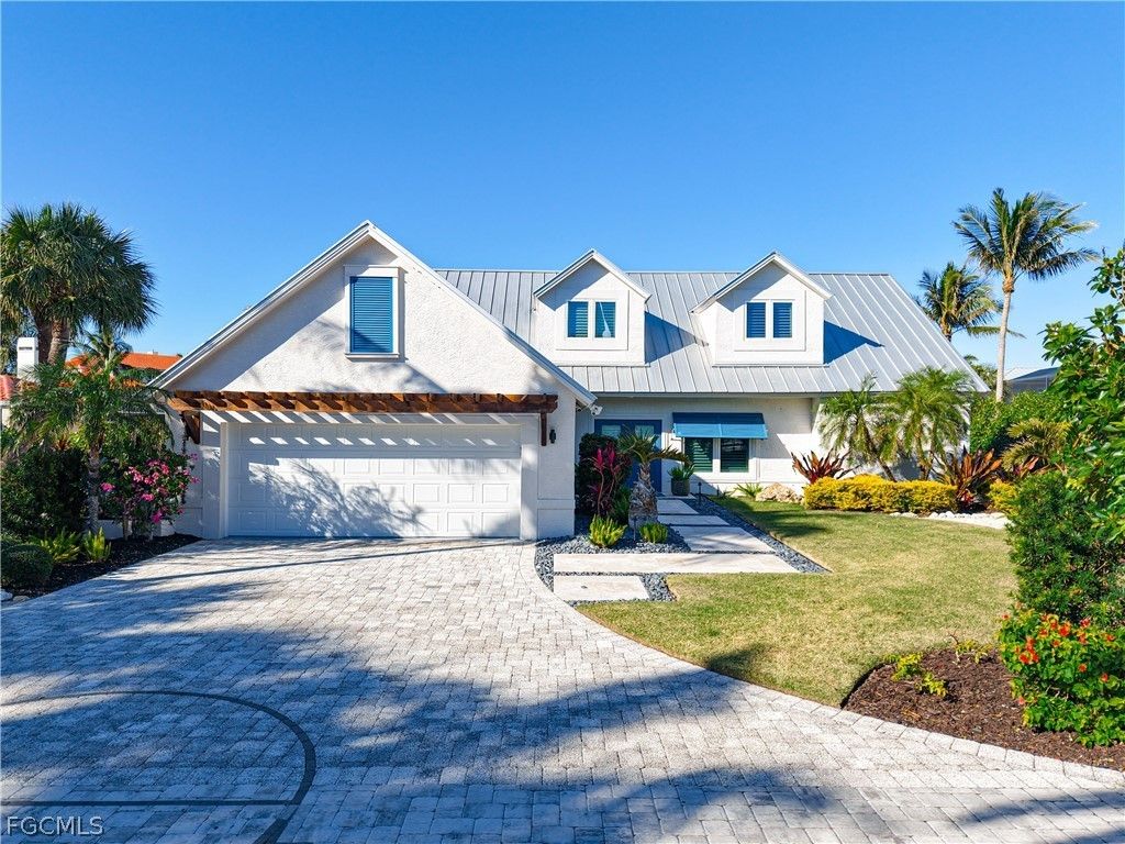 750 Periwinkle Way, Sanibel
