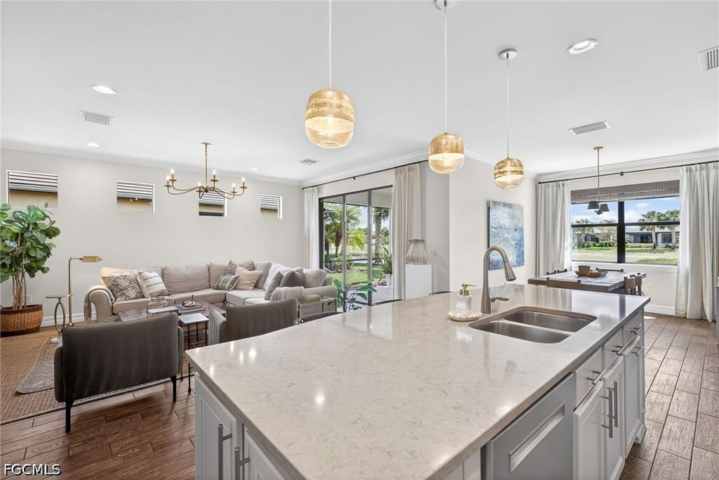 10825 Dennington Rd, Fort Myers