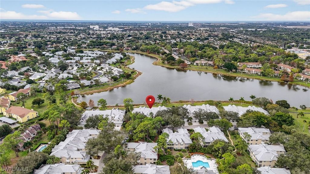 2827 Aintree Ln C102, Naples