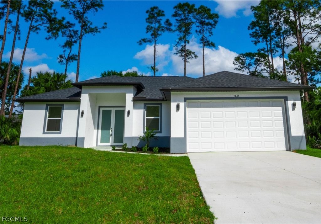 6152 Hershey Ave, FORT MYERS