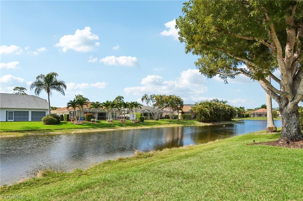5118 Harrogate Ct, Naples