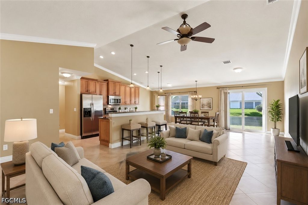 5118 Harrogate Ct, Naples