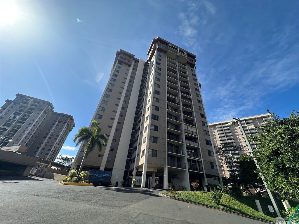 (unit #b609) 98-487 Koauka Loop, Aiea