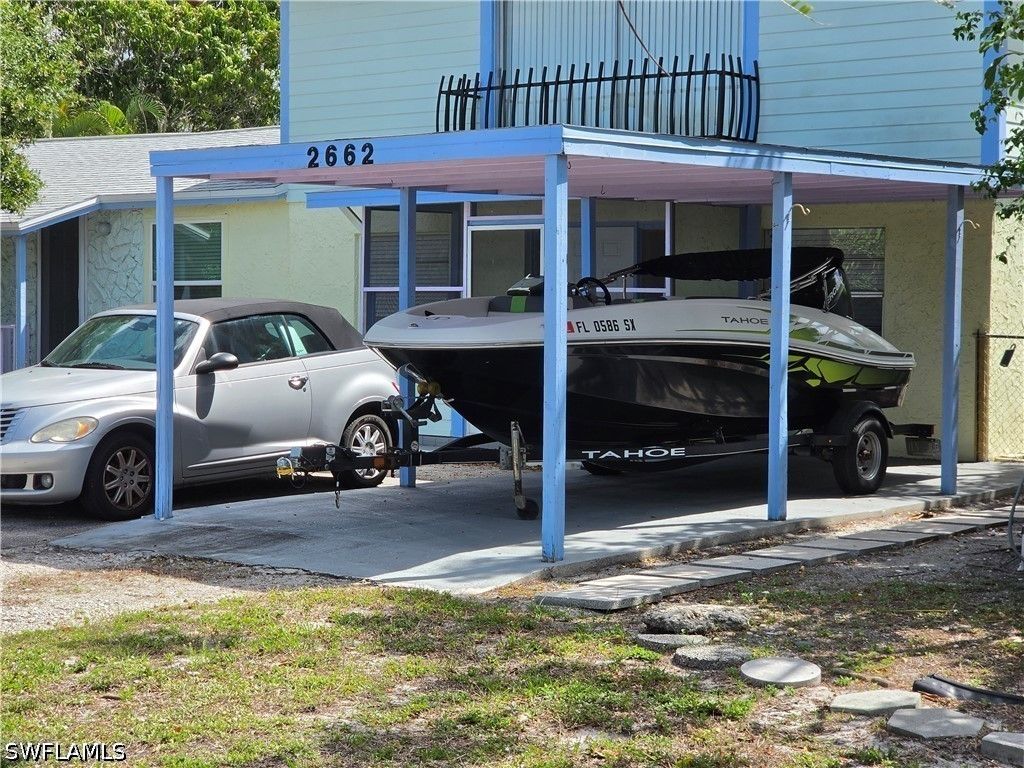 2662 Mangrove St, Naples