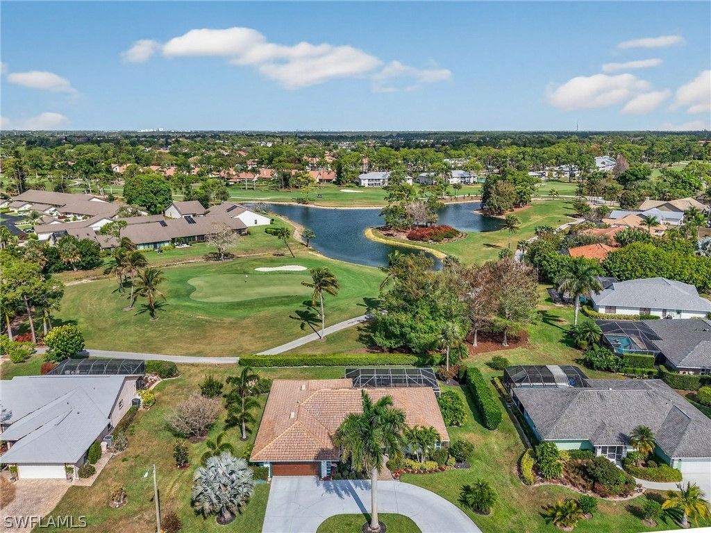 681 Saint Andrews Blvd, Naples
