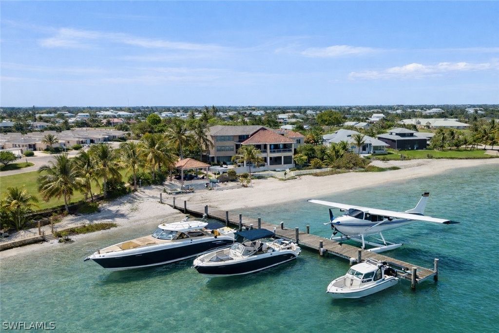 211 Kingfisher Dr, Captiva