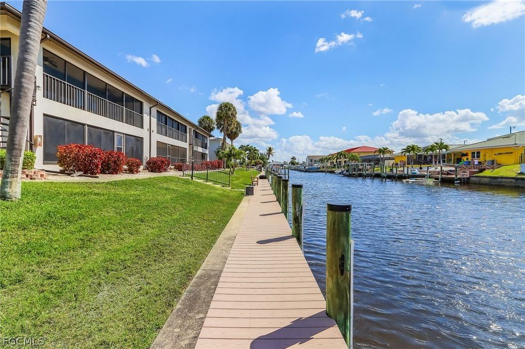 3935 Country Club Blvd 17, Cape Coral