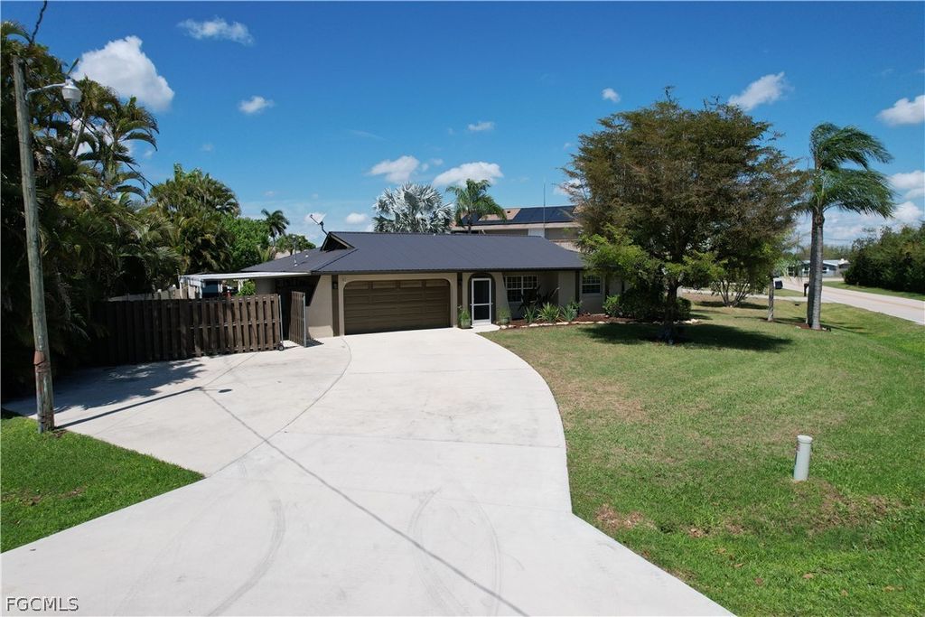 13438 Caribbean Blvd, FORT MYERS