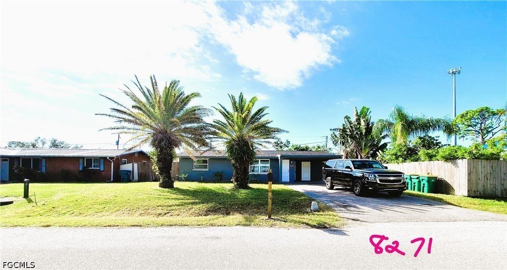8271 Pelican Rd, ENGLEWOOD