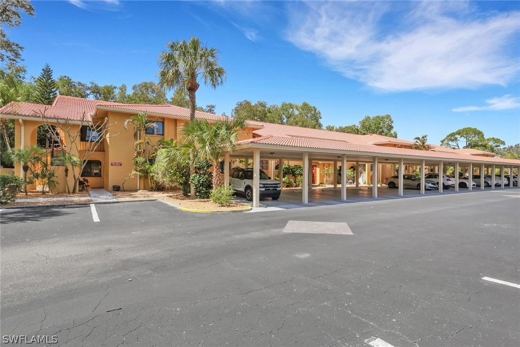 9820 Citadel Ln 103, Bonita Springs