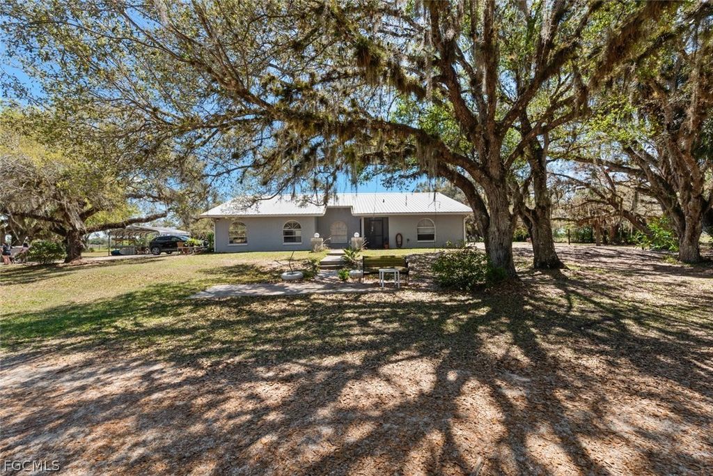 1767 Pollywog Crossover Rd, Labelle
