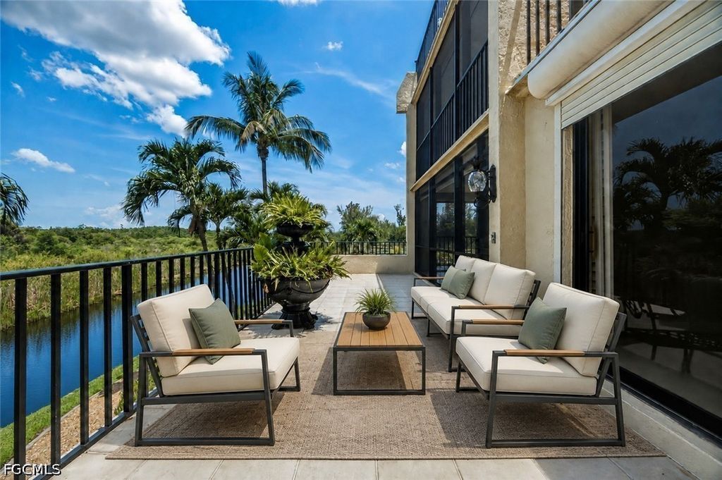 7129 Lakeridge View Ct 104, FORT MYERS