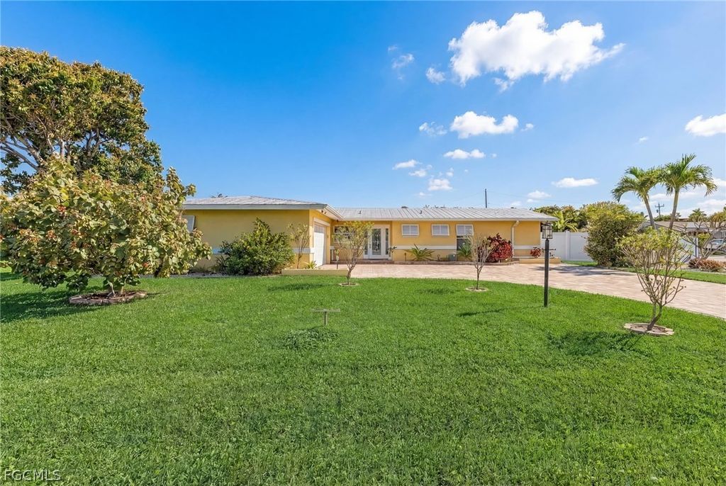 4814 Sw 1st Ct, Cape Coral