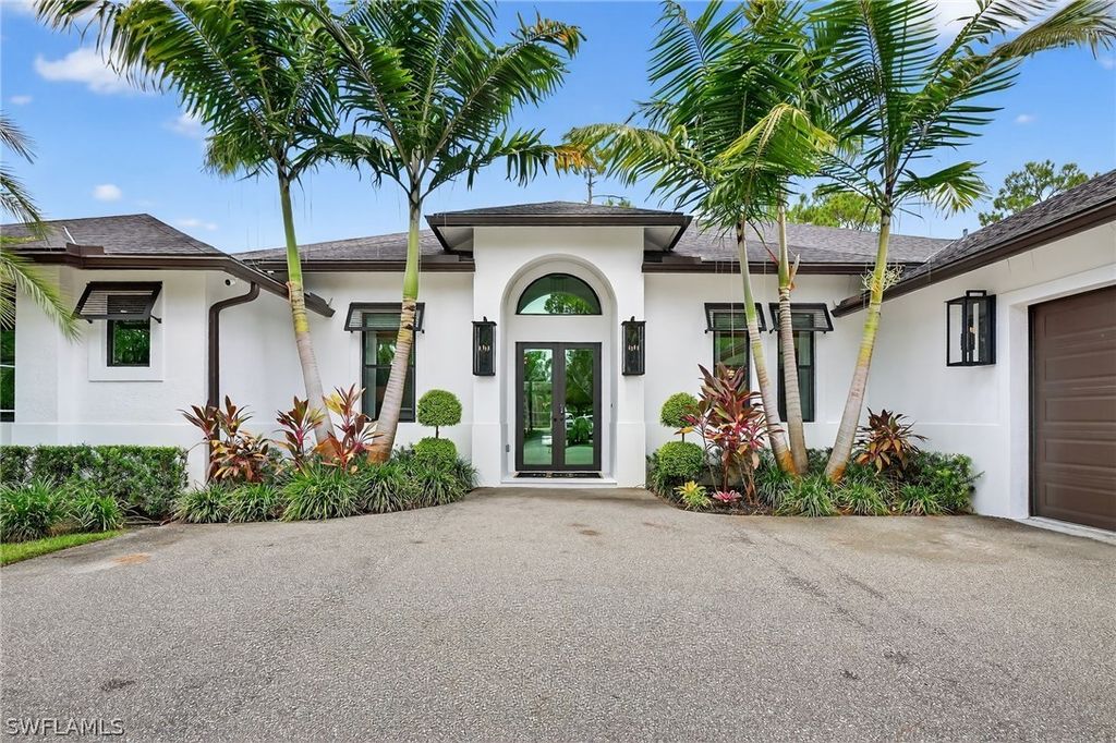 443 Weber Blvd S, Naples