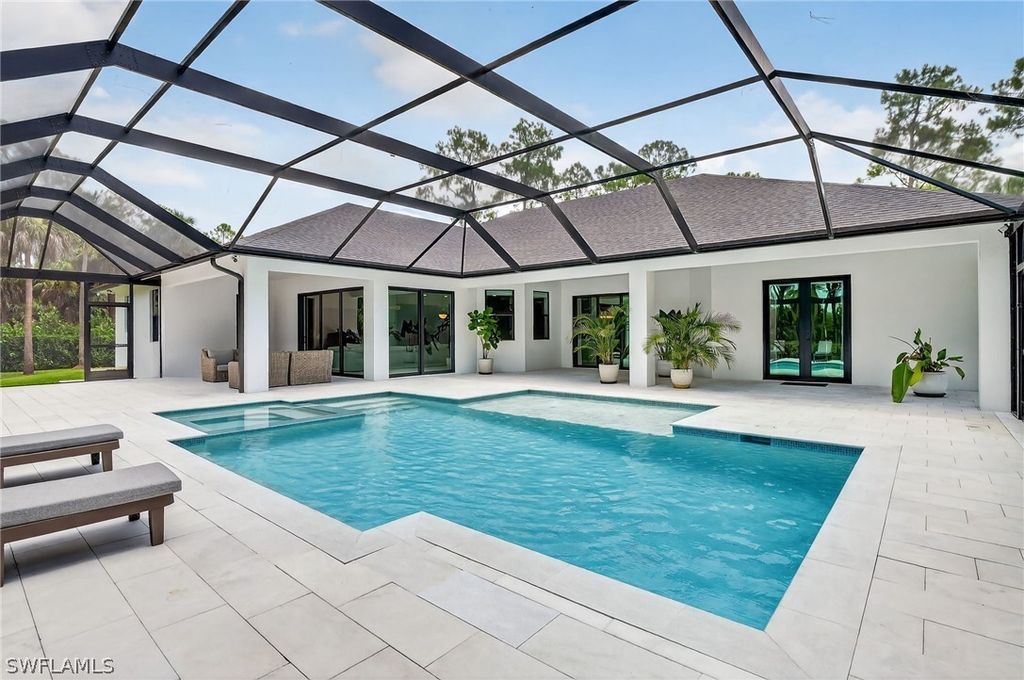 443 Weber Blvd S, Naples