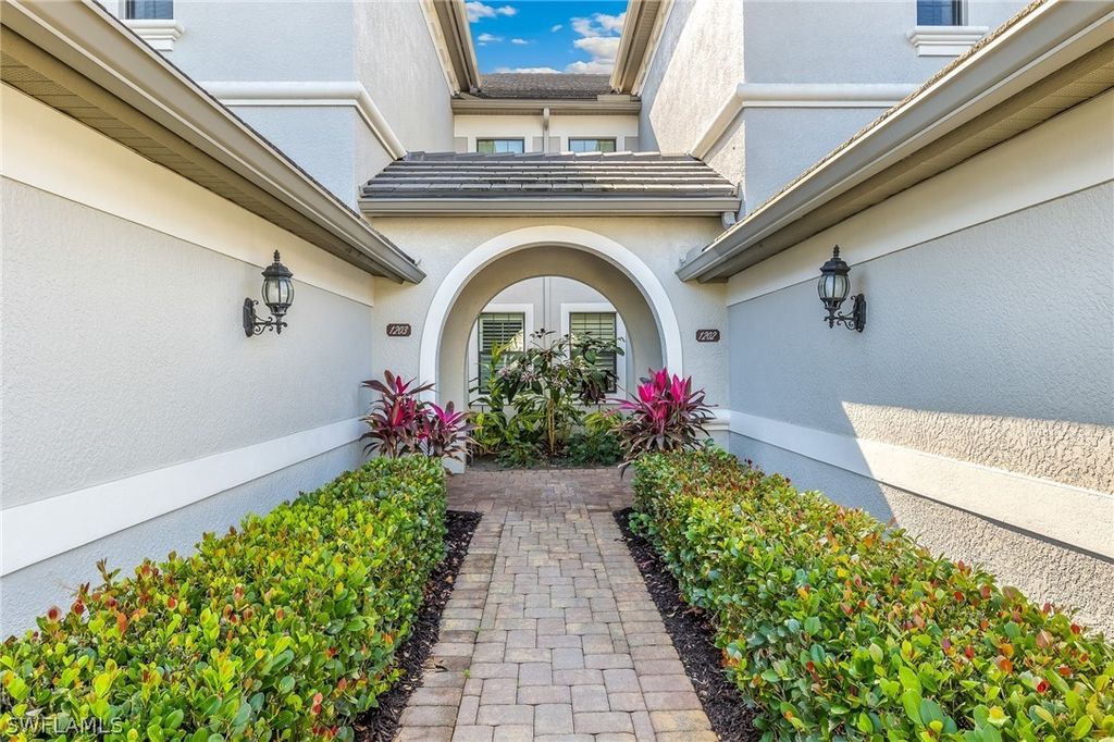 12058 Cvnt Garden Ct 1203, Naples