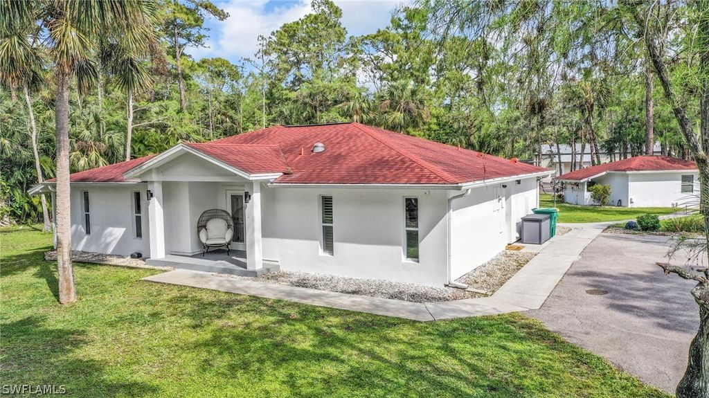 3231 13th Ave Sw, Naples