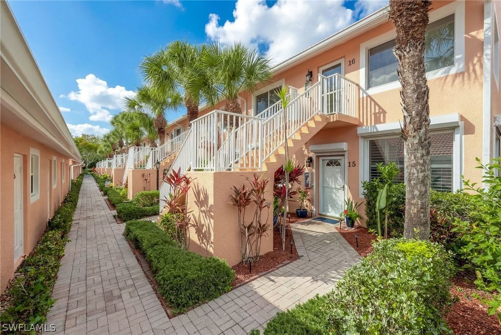 6840 Beach Resort Dr 16, Naples