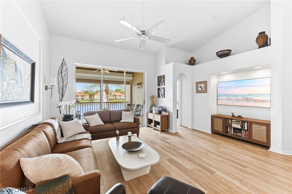 6930 Huntington Lakes Cir 203, Naples