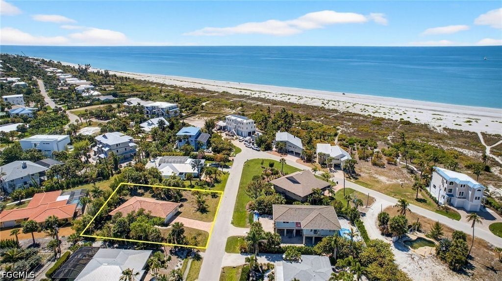 1314 Tahiti Dr, Sanibel