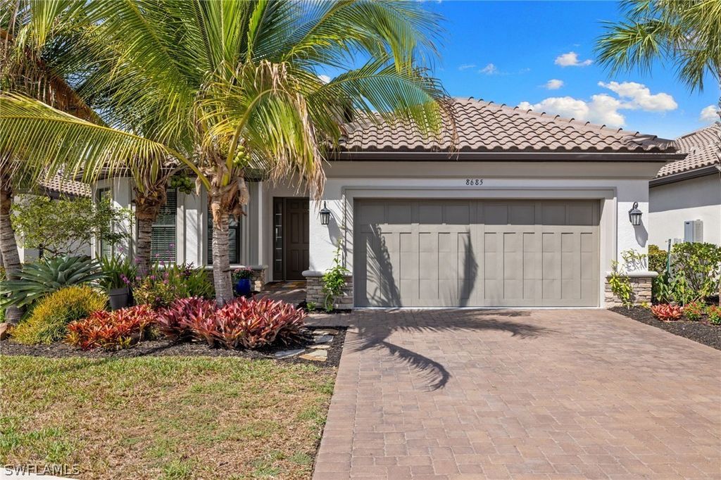 8685 Dilillo Ct, Naples