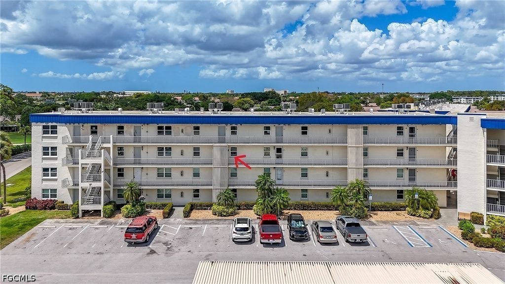 6220 Augusta Dr 309, FORT MYERS