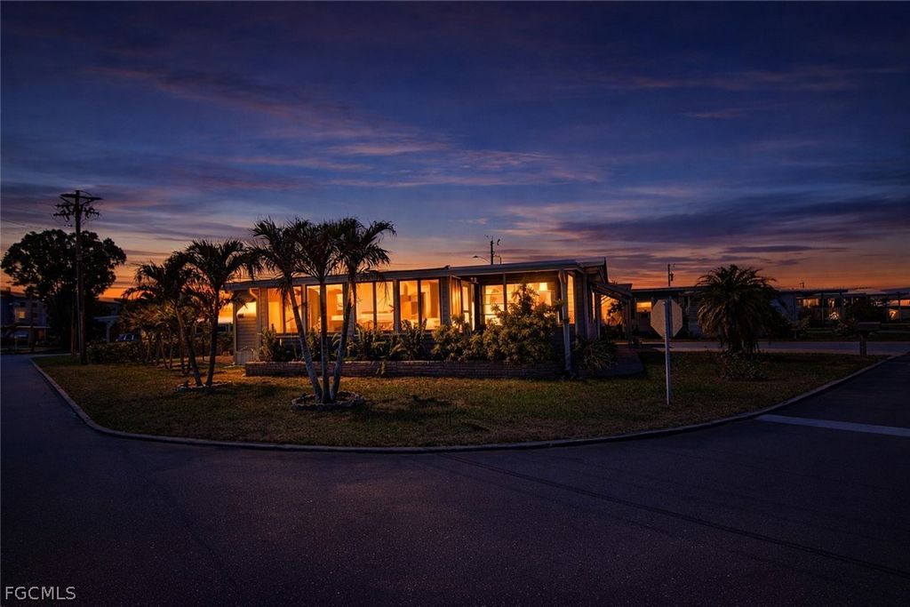 150 Overland Trl, NORTH FORT MYERS